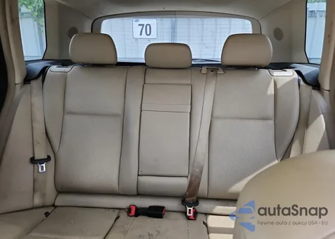 2010 Mercedes-Benz Glk 350 4Matic z USA, uszkodzony, nr VIN WDCGG8HB9AF317105